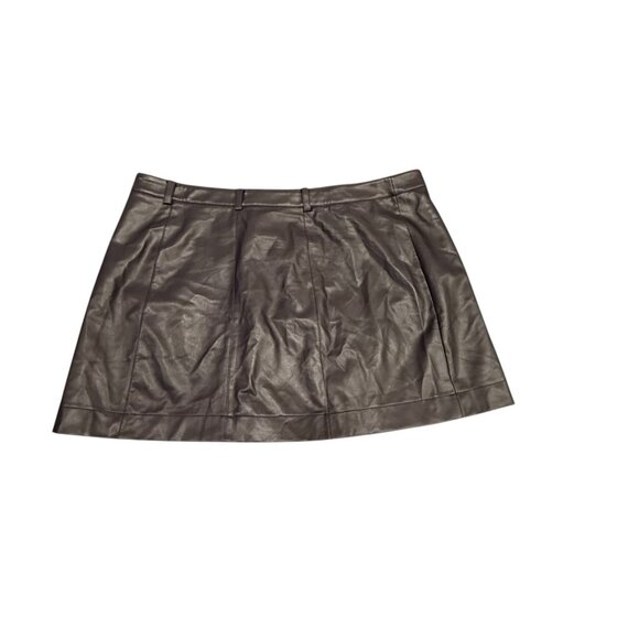 Eloquii Faux Leather Mini Skirt With Button Front Design Size 26 For Women - Picture 4 of 5